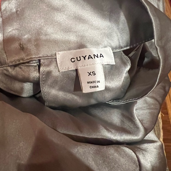 Cuyana Silk Grey Silver Halter Tank - Picture 4 of 4